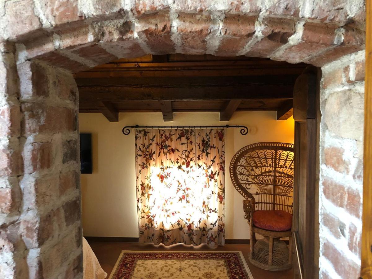 Bed and Breakfast Castello Di Cernusco Lombardone Экстерьер фото