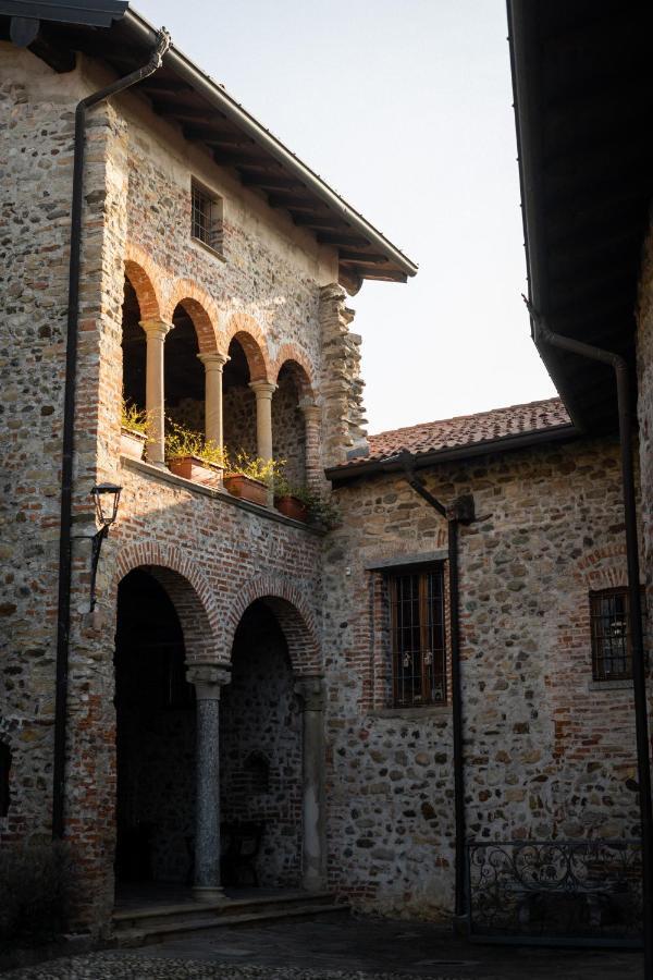 Bed and Breakfast Castello Di Cernusco Lombardone Экстерьер фото