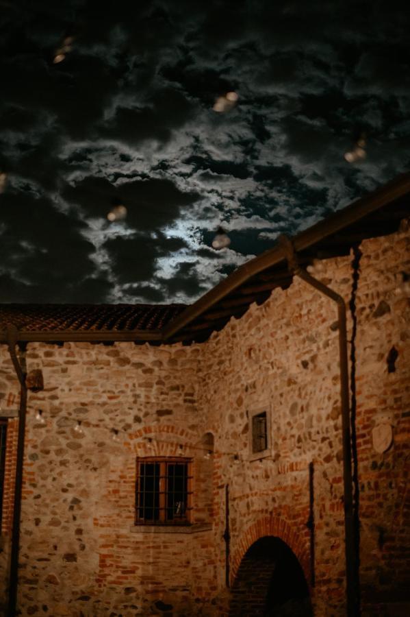 Bed and Breakfast Castello Di Cernusco Lombardone Экстерьер фото