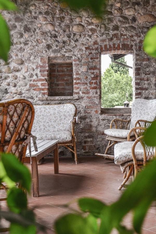 Bed and Breakfast Castello Di Cernusco Lombardone Экстерьер фото