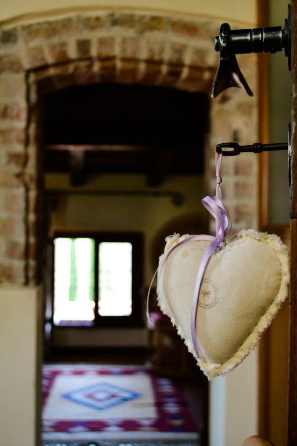 Bed and Breakfast Castello Di Cernusco Lombardone Экстерьер фото